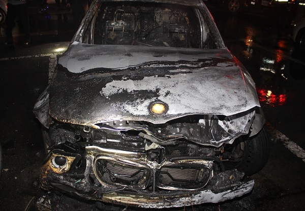 2018년 12월 광주 광산구 도산동 한 아파트 앞 도로를 달리다가 화재로 전소된 BMW320(사진=뉴시스)