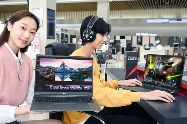고성능 노트북 ‘LG 울트라기어 17’을 소개하고 있다. (사진=LG전자 제공)